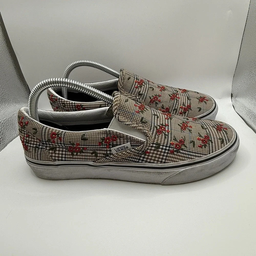 Vans Women's 9.5‎ Men's 8 Slip On Floral Embroidered Plaid